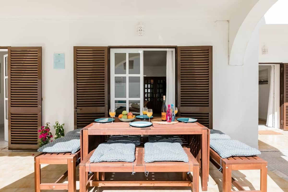 Beachfront Villa With Private Pool In Manta Rota Віла-Нова-де-Касела Екстер'єр фото