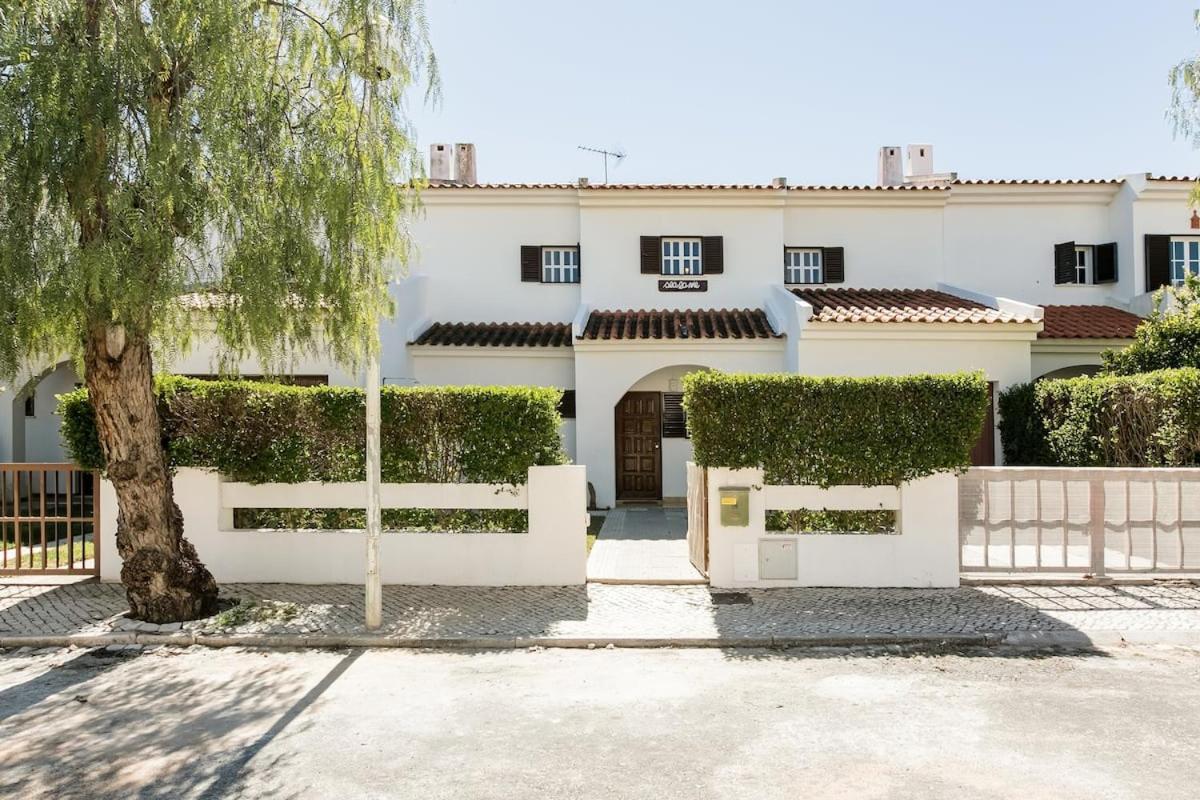 Beachfront Villa With Private Pool In Manta Rota Віла-Нова-де-Касела Екстер'єр фото