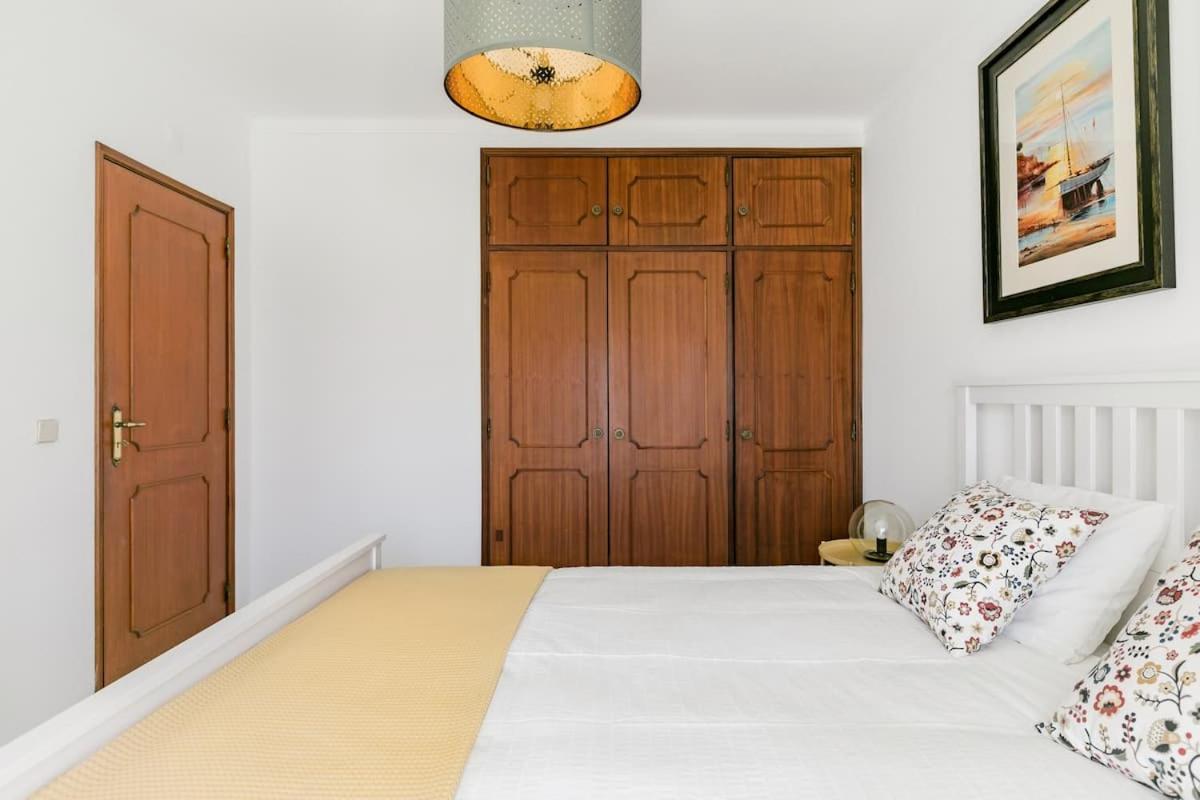 Beachfront Villa With Private Pool In Manta Rota Віла-Нова-де-Касела Екстер'єр фото